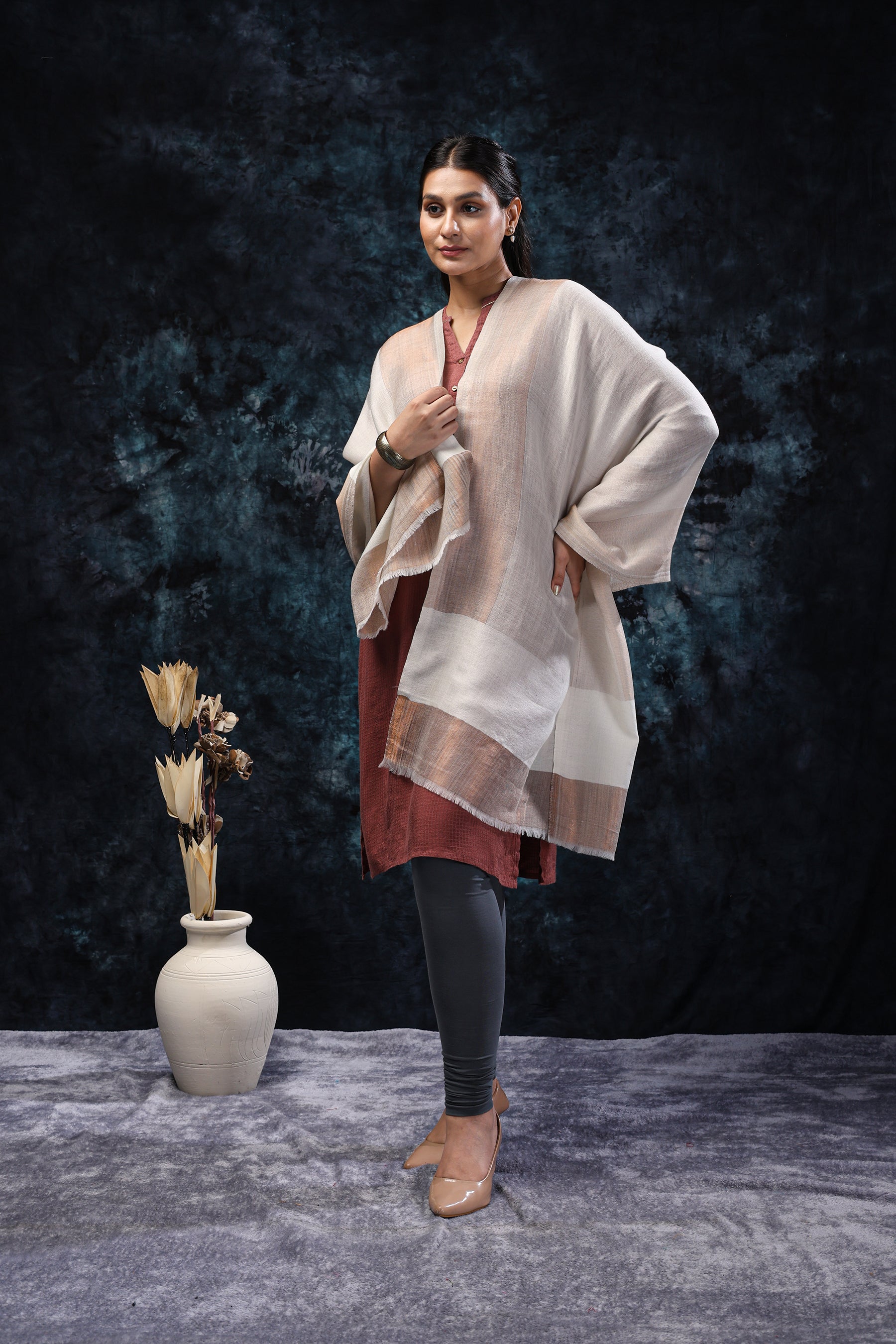 Moonlight -White Zari Boder fine wool stole